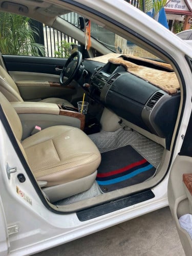 Toyota prius 2007 white