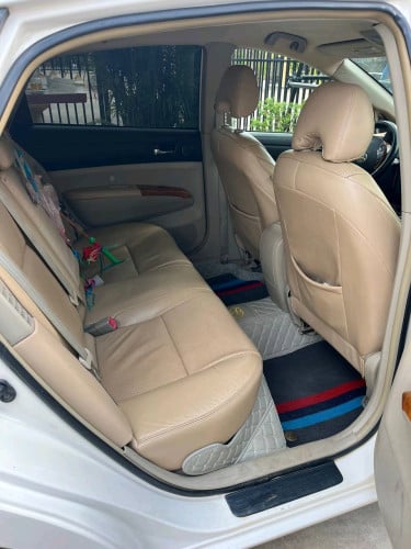 Toyota prius 2007 white