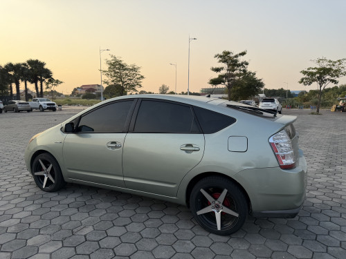 Toyota Pruis 2007 full ក្នុងលឿង ម្ចាស់ដើម មានឃ្មុំសុំណុំសុីន អាគុយ០១៤(តែមបីថ្មី)