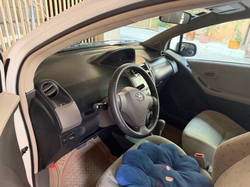 Toyota Vitz 2008 full option smartkey ម្ចាស់ដេីម