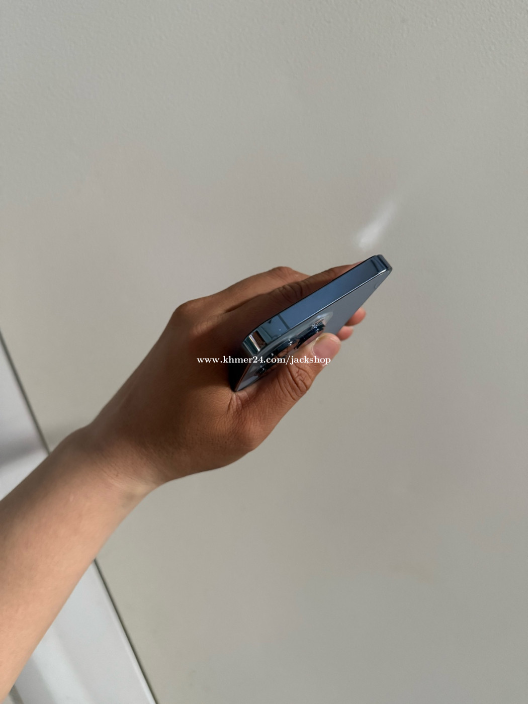 Sell 13 Pro 256g Sim1+Esim Scan Freeផ្លុំ price $320.00 in Kouk Khleang ...