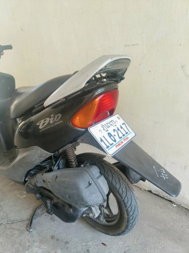 លក់ Honda Dio មានពន្ធកាតគ្រីម្ចាស់ដើម 300$ (ចរចា)