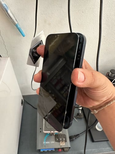 មានអ៊ុតកញ្ខក់ iPhone