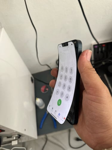 មានអ៊ុតកញ្ខក់ iPhone