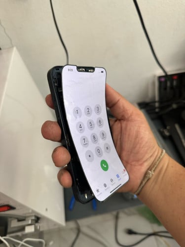 មានអ៊ុតកញ្ខក់ iPhone