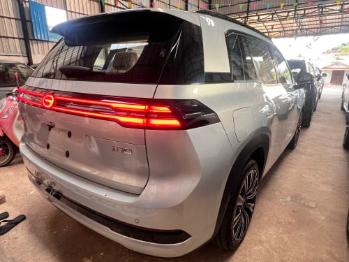 មានលក់ក្នុងក្រុងសៀមរាបនៅSR auto168អាគុយ+សាំង