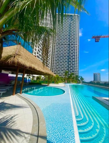 Condo for Sale on Monivong Blvd, City view near by Super Market & Universities