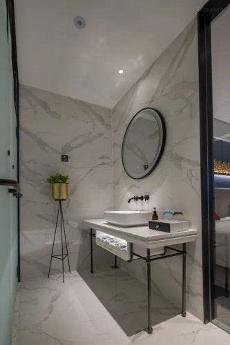 60$/យប់ Deluxe Twin Room