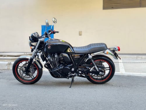 Honda cb1100