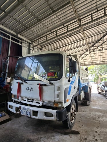 HYUNDAI 2002 ឡានបែន ៥តោន #ឡៃឡុង១មុឺន