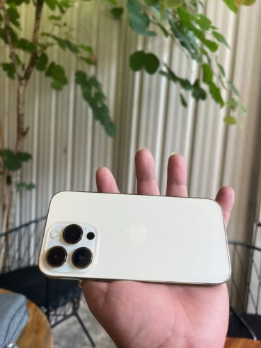 IPhone 14 Pro / 128g / មានស្កេន / ប្រវតិ្តដូរតែថ្មមួយគ្រាប់ទេ លក់តំលៃក្រោមទីផ្សារ 390$ ដាច់