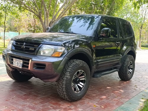 Mitsubishi Pajero 2001 ម៉ាស៊ូត លេខដៃ កាពីតាស់