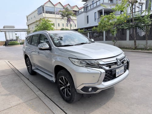 Mitsubishi Pajero sport 2016
