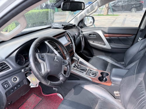 Mitsubishi Pajero sport 2016
