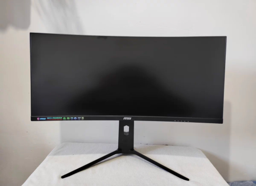 msi 30inch ultrawide 2k 200hz VA 160$