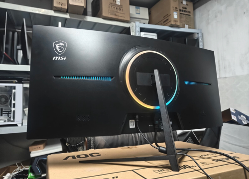 msi 30inch ultrawide 2k 200hz VA 160$