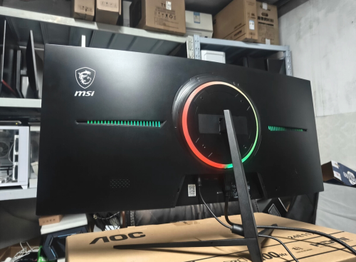 msi 30inch ultrawide 2k 200hz VA 160$