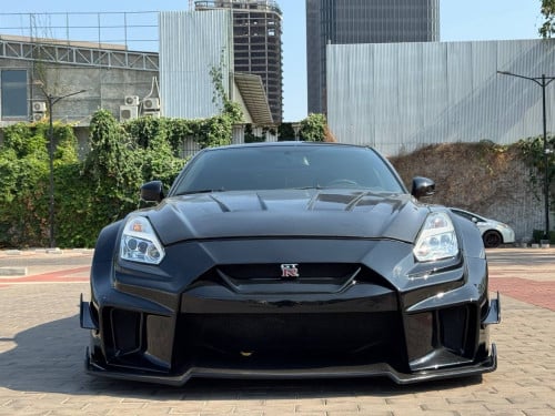 Nissan GTR Liberty walk bodykit