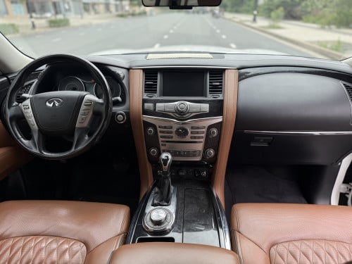 Nissan Infinity QX80 ម្ចាស់ដើម