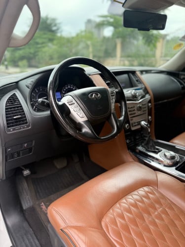 Nissan Infinity QX80 ម្ចាស់ដើម