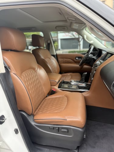 Nissan Infinity QX80 ម្ចាស់ដើម