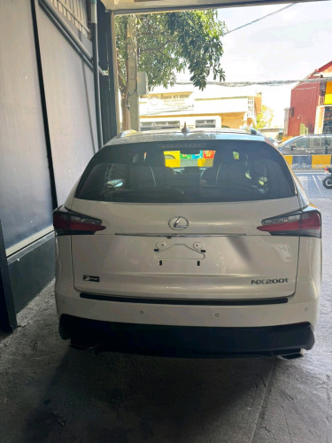 NX 200T luxury