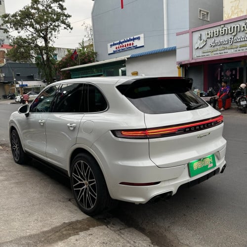 Porsch cayenne 2015 ឡើង 2025 ក្រៅក្នុង ឡានស្អាតអត់បុក