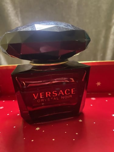 Versace noir 80% left 45$