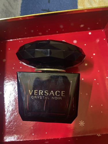 Versace noir 80% left 45$