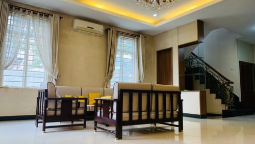 ផ្ទះកែង វីឡាភ្លោះ បុរីអង្គរភ្នំពេញ សំរាប់ជួល