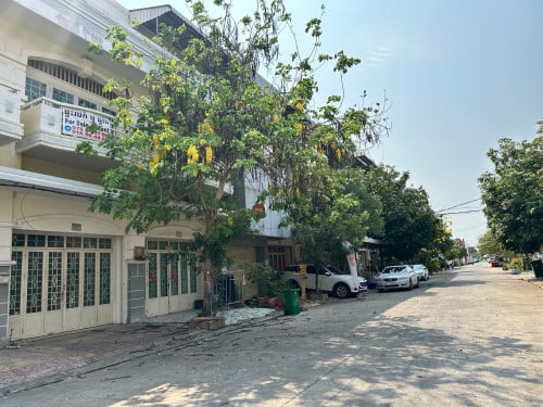 ផ្ទះជួល ឬលក់