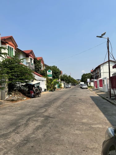 ផ្ទះជួល ឬលក់