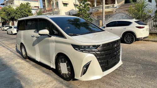 Alphard 2024