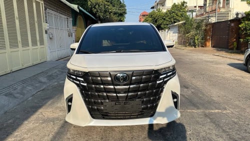 Alphard 2024