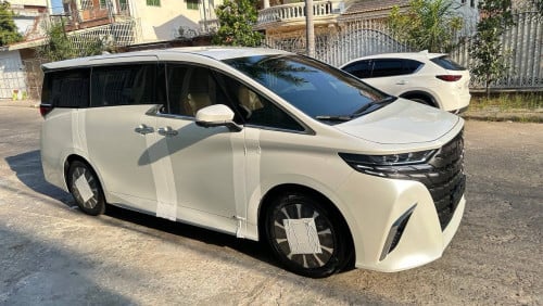 Alphard 2024