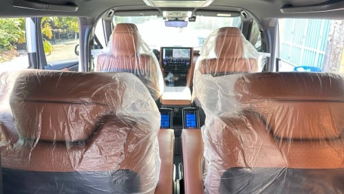 Alphard 2024