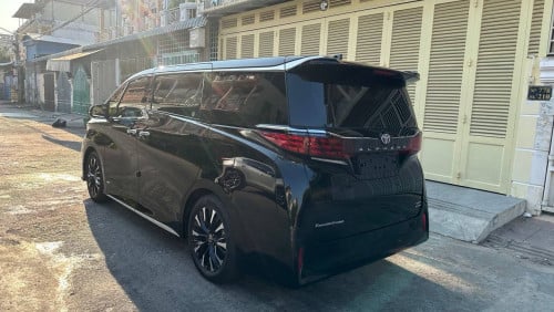 Alphard 2024 black inside new