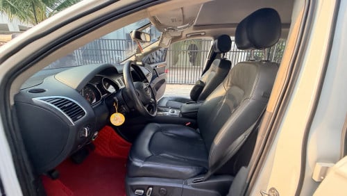 Audi Q7 2012