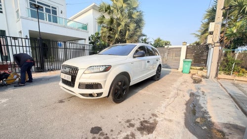 Audi Q7 2012