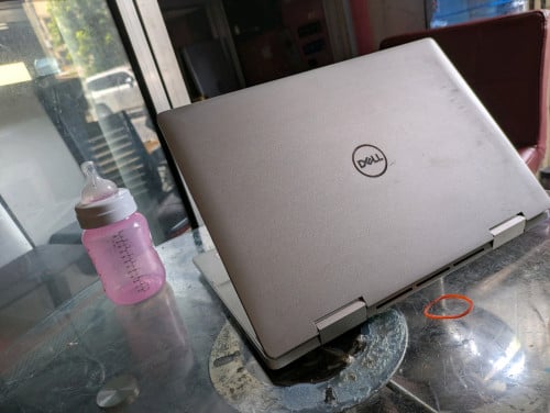 Dell 5485 8CPU 2.1Ghz/rezey 5/ram8/SSD256/15.6inch/Radeon 2G for design