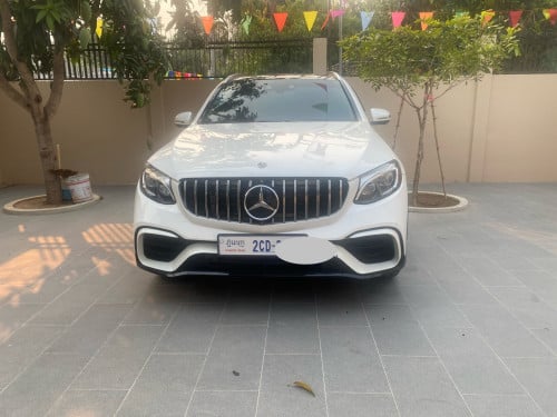 GLC300 ឆ្នាំ2017 4Matic