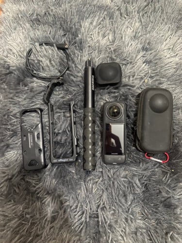 Insta 360 x4