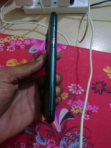 iPhone 11bro 64g