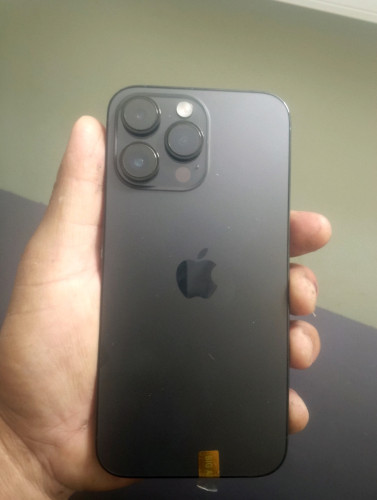 iphone 15 promax ជាប់អាវខ្លោចធានាស៊ីន 98%