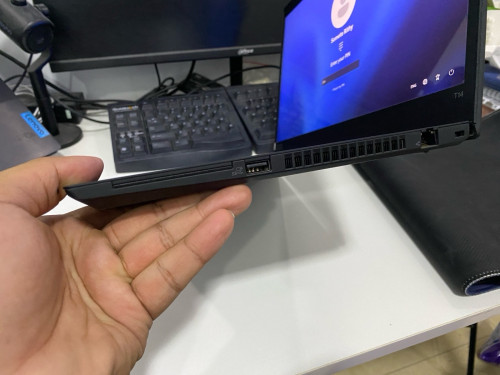 Lenovo Thinkpad T14 Gen 2