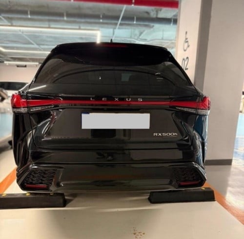 Lexus Rx500h 2024 F-Sport full options DRECT4• km : 11384• 3 keys ( same NEW CAR )