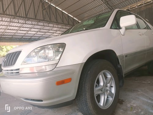 LexusRX300ឡានក្រដាស់ពន្ន,ឡានខ្ចៅខ្ចង់ថ្មីអត់បុកអត់ប៉ះអត់ច្រេះ, ឡានរៀបចំរួចហើយ។