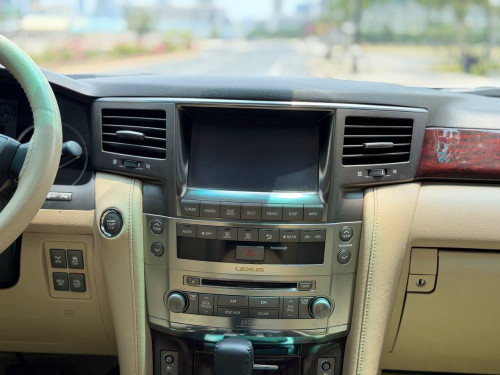 Lx570 2008 up 2015