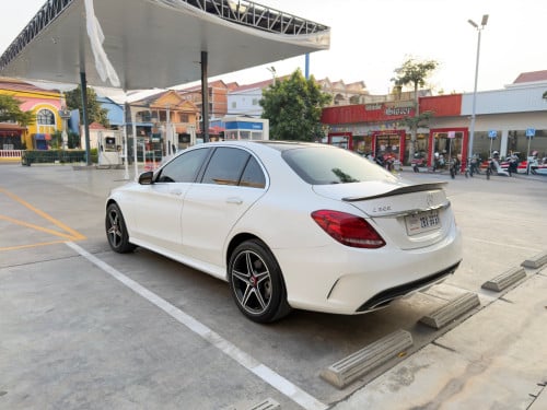 Mercedes-Benz C300 AMG 2015