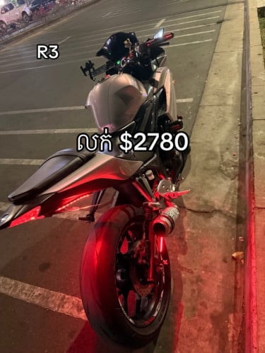YAMAHA YZF-R3